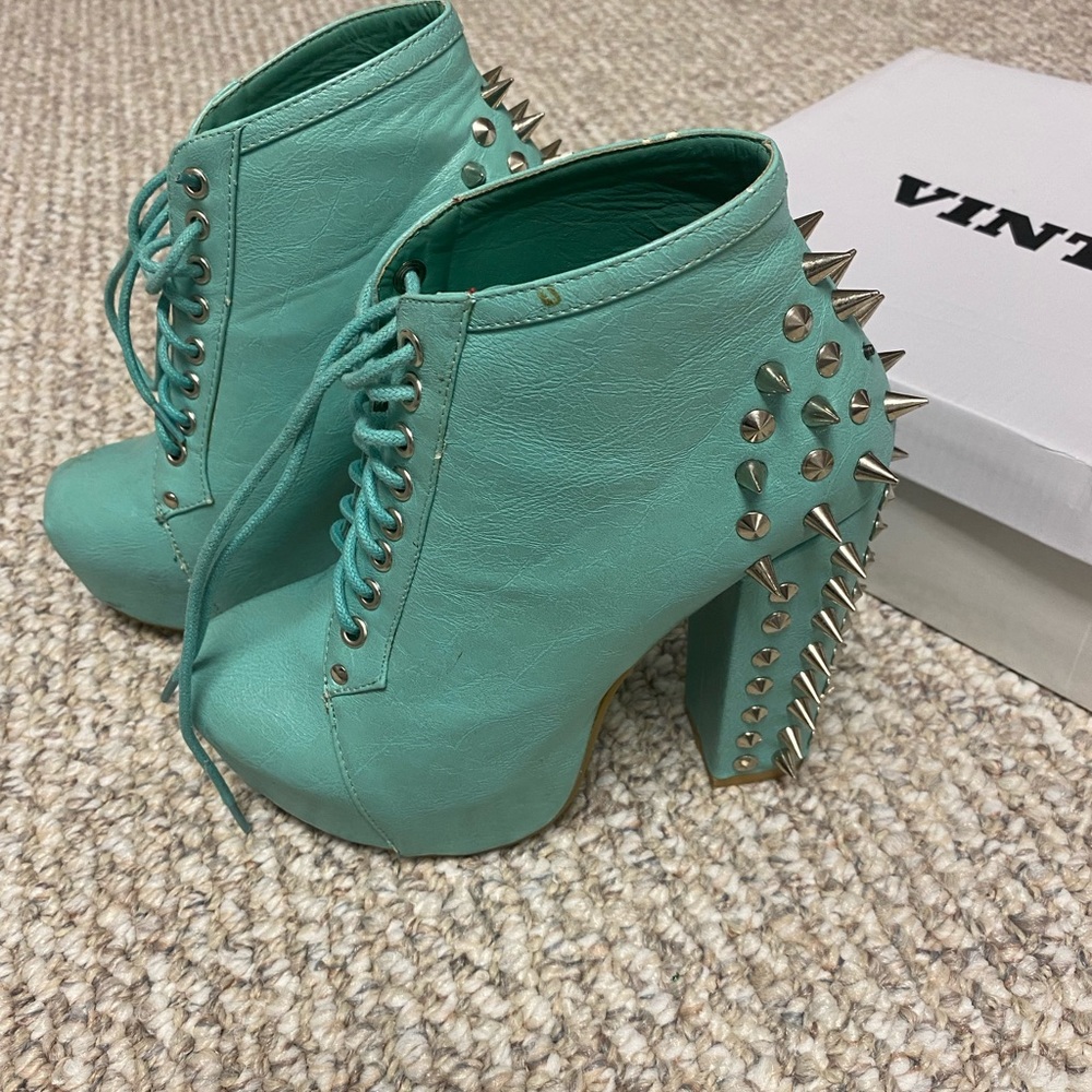 Women’s Vintage Francheska Leatherette Spike Lace Up Bootie Tiffany blue colour